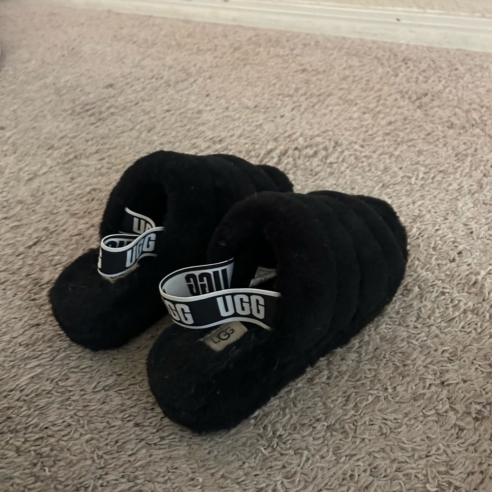 UGG Black Fluffy Slides